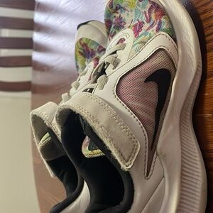 Nike Girls Shoes